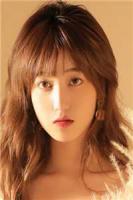 灯尽宫墙深，绣针落人间