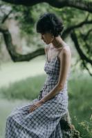 我翻山越岭来见你，你眼里全是闪躲